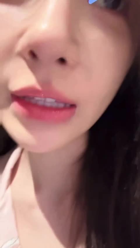 若琳pepper 走光 (3).MOV